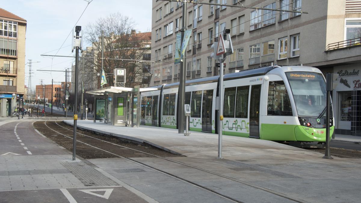 Tranvía de Gasteiz.