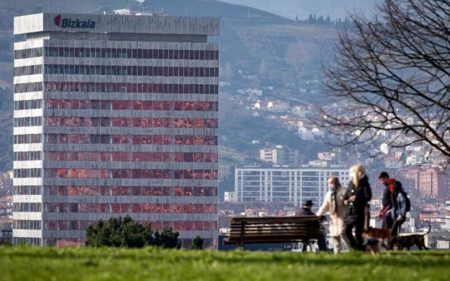 El edificio de la Torre Bizkaia cuenta con 21 plantas El edificio de la Torre Bizkaia cuenta con 21 plantas