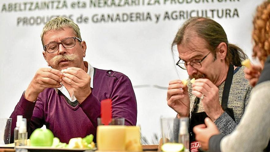 El XXXVIII Concurso de Euskal Herria de Queso de Pastor en el frontón Igarondo de Idiazabal.