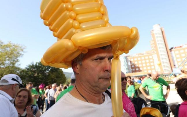 'La Cuadrilla del Hospi' celebra su fiesta con cortes de pelo solidarios 'La Cuadrilla del Hospi' celebra su fiesta con cortes de pelo solidarios