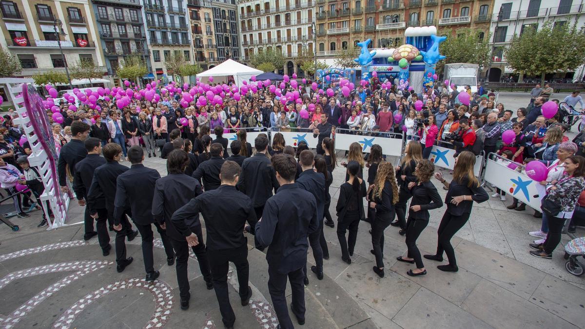 Acto de Saray en 2019 por el día del cáncer de mama.