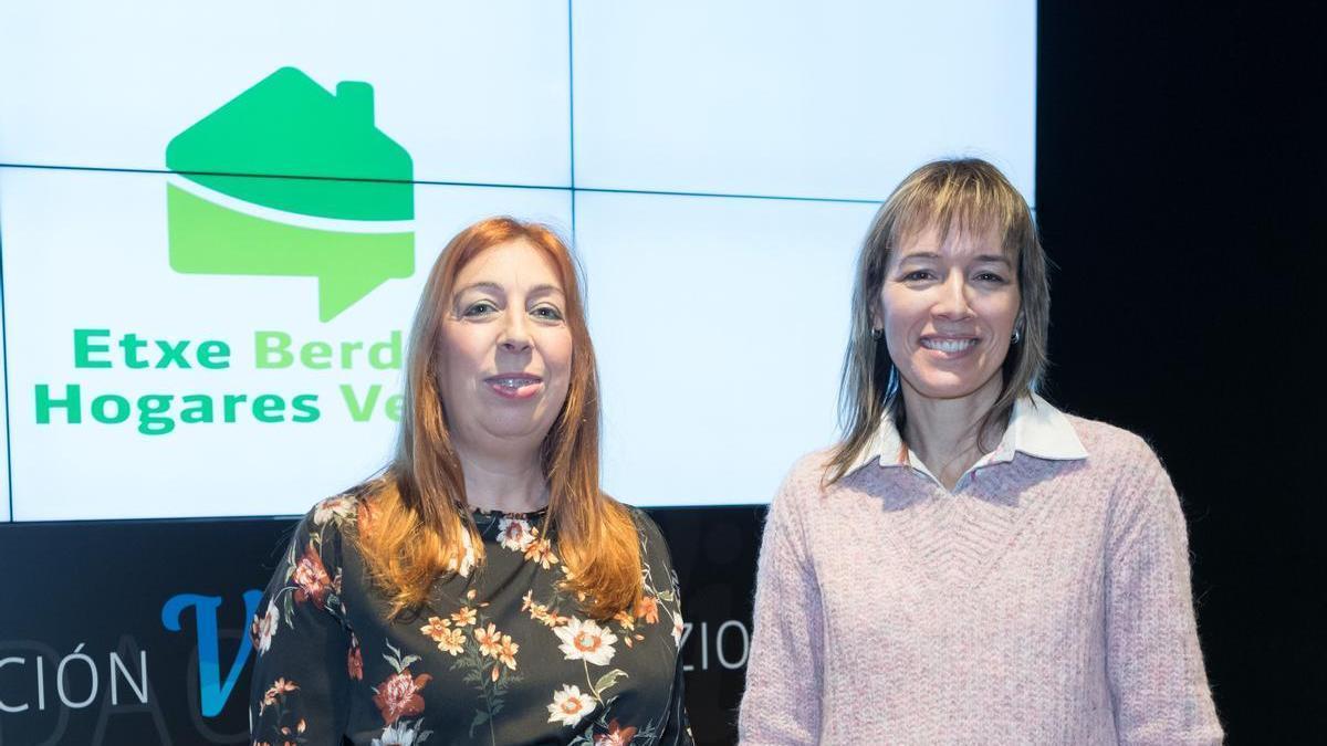 Maite Bravo y Arantxa Ibáñez de Opacua, en la presentación de ‘Hogares Verdes’