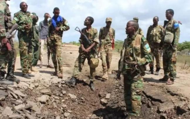 Soldados del Ej&eacute;rcito de Somalia