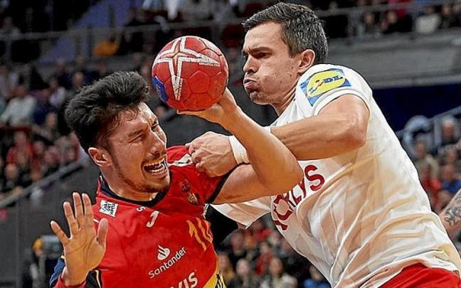Álex Dujshebaev, en la semifinal ante Dinamarca. | FOTO: EFE Álex Dujshebaev, en la semifinal ante Dinamarca. | FOTO: EFE