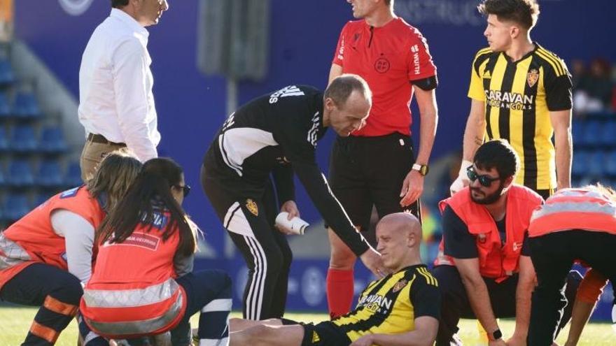 Víctor Mollejo, lesionado durante el Andorra-Zaragoza.