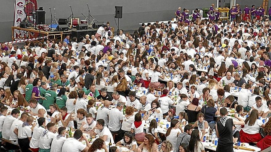 Aspecto que presentaba ayer la pista del polideportivo Zelandi desde las gradas.