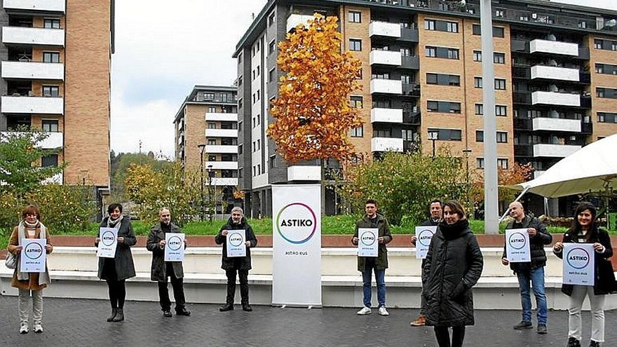 Representantes de Astiko, en una campaña anterior. | FOTO: A.M.