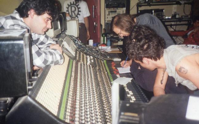 Una de las fotografías incorporadas al fondo destinado a la música contemporánea y al rock.