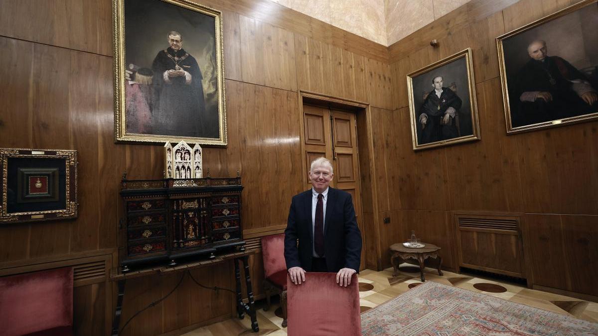 El profesor y director del departamento de Medicina Clínica de Nuffield College de la Universidad de Oxford, Richard Jonh Cornall