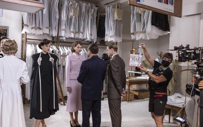 Im&aacute;genes del rodaje de 'Balenciaga', la serie de Disney +