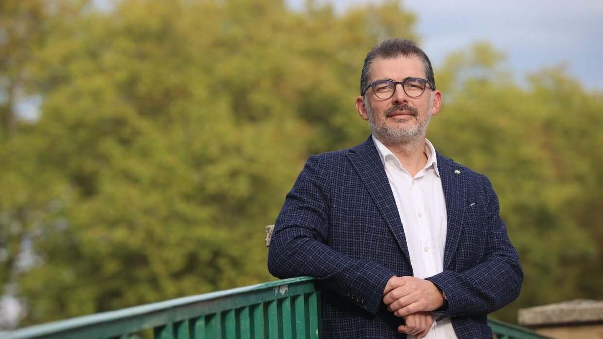 Iñaki Pastor, en las inmediaciones del colegio Escolapios