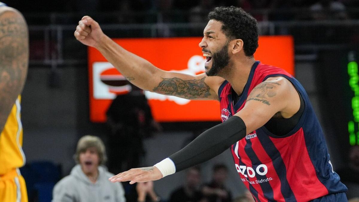 Henry celebra una acción en el partido ante el Maccabi