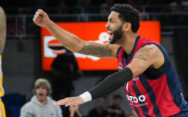 Henry celebra una acción en el partido ante el Maccabi Henry celebra una acción en el partido ante el Maccabi