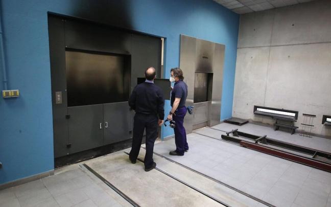 Imagen de las instalaciones del crematorio municipal de Pamplona, durante una reciente visita de la Comisión de Urbanismo. Imagen de las instalaciones del crematorio municipal de Pamplona, durante una reciente visita de la Comisión de Urbanismo.