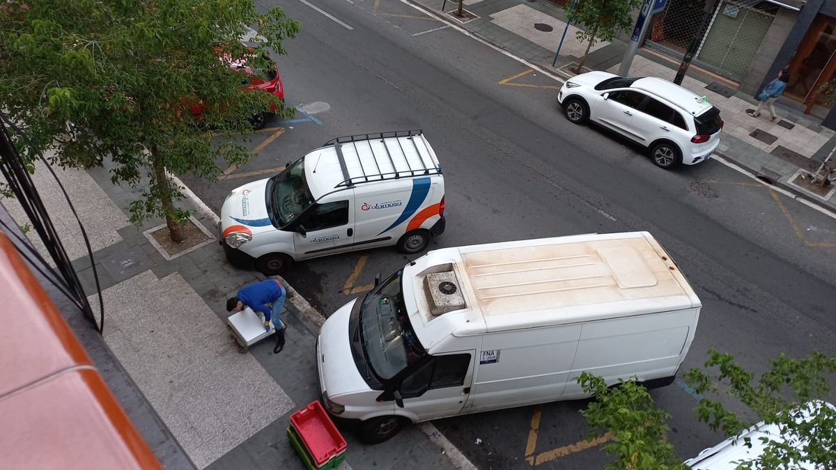 Repartidores en Coronación trabajando en agosto