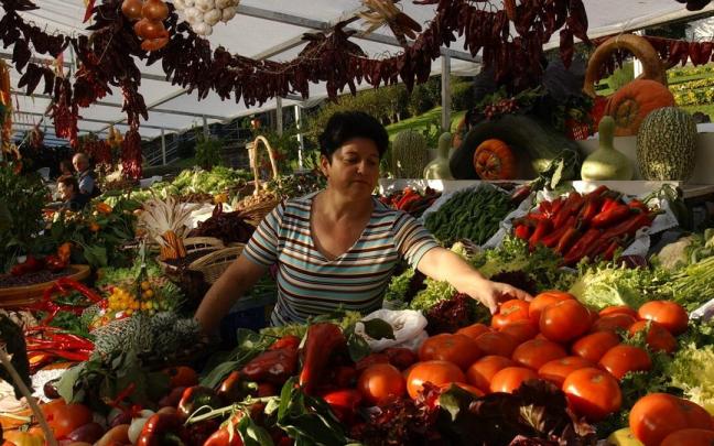 EH Bildu pide apostar por los productos locales y de cercan&iacute;a para ayudar al sector y abaratar la cesta de la compra