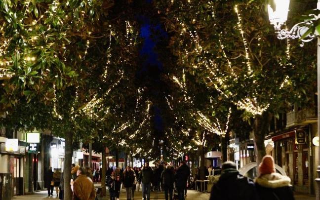 El centro de Vitoria, con las luces navideñas encendidas El centro de Vitoria, con las luces navideñas encendidas