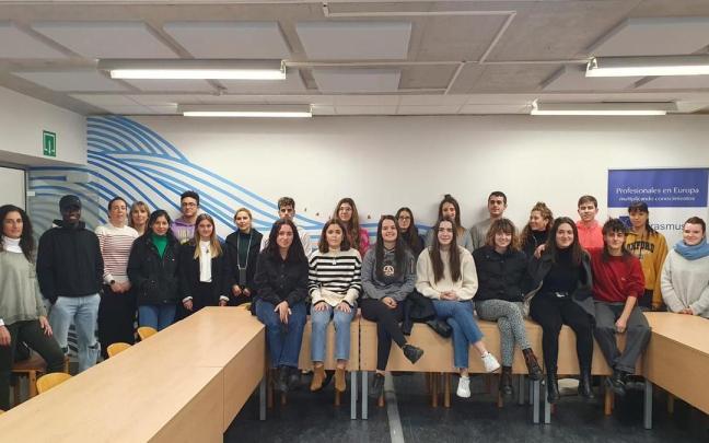 Alumnado de FP que partirá los próximos días a ciudades europeas Alumnado de FP que partirá los próximos días a ciudades europeas