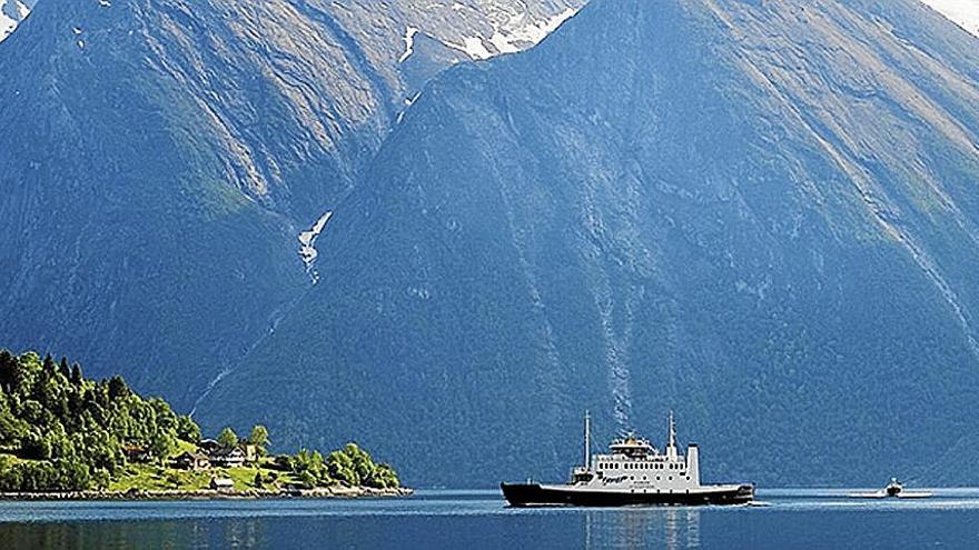Hjorundfjord, próximo a Alesund.