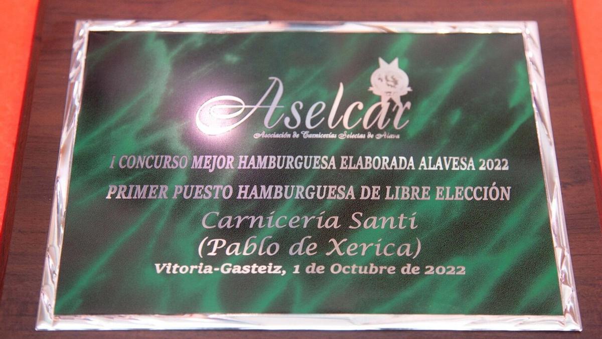Premio que ha recibido la Carnicería Santi de Vitoria