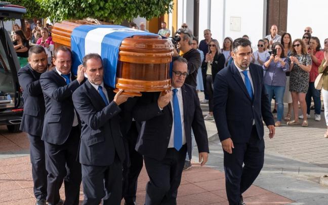 Jesús Quintero ha sido enterrado en San Juan del Puerto.