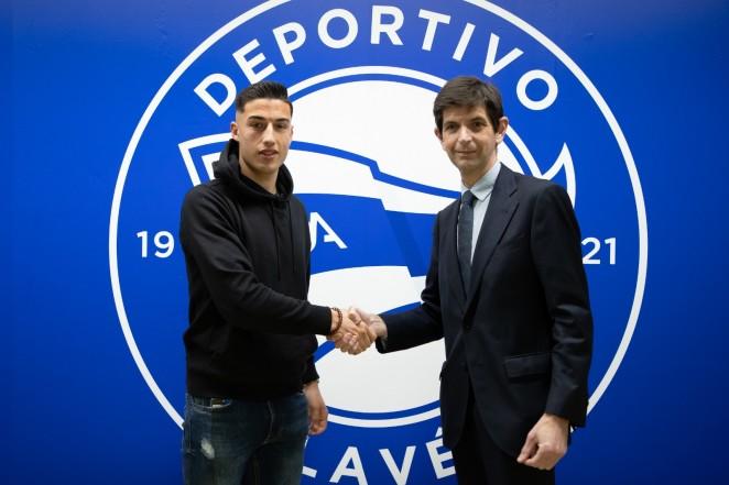 Unai Ropero y Alfonso Fernández de Trocóniz tras la renovación.