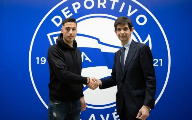 Unai Ropero y Alfonso Fernández de Trocóniz tras la renovación.