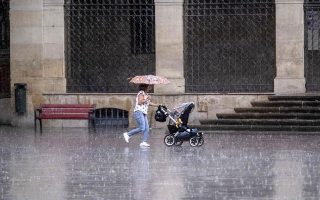 La tormenta descarga sobre Pamplona La tormenta descarga sobre Pamplona