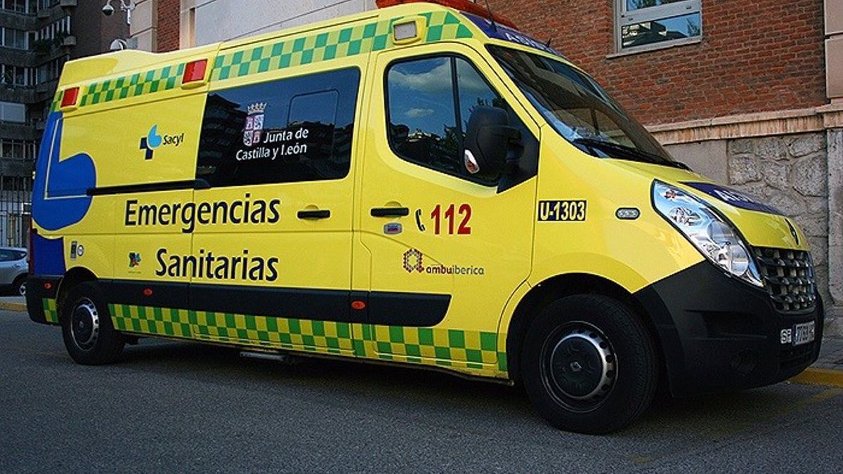 Un vehículo de Emergencias Sanitarias de la Junta de Castilla y León