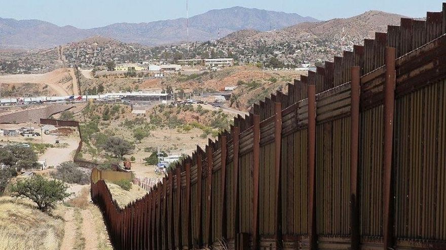 Frontera de EEUU y México.