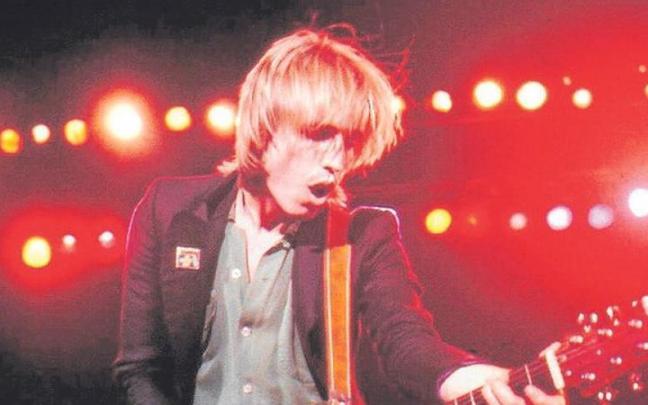Warner y la familia del rockero han rescatado canciones de sus conciertos en San Francisco. Warner y la familia del rockero han rescatado canciones de sus conciertos en San Francisco.