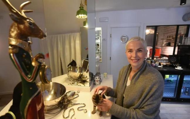 Marta Rodríguez es abogada y una enamorada de los animales, especialmente de los felinos.