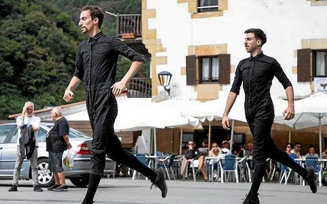 El dúo de danza contemporánea Led Silhouette. | FOTO: CEDIDA