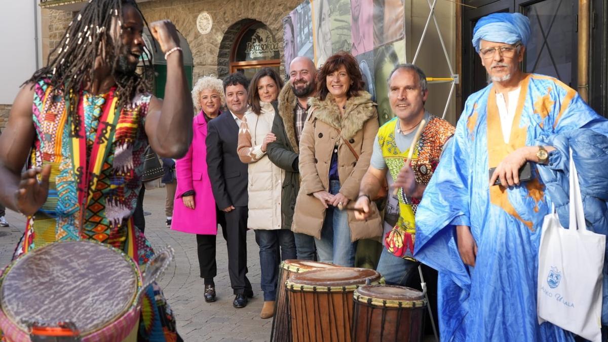 I Encuentro de municipios por el Día internacional de la persona migrante celebrado en Zarautz.