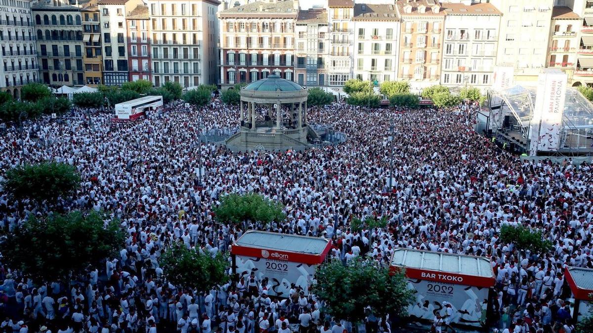 Imagen que presentaba la Plaza de Toros el 9 de julio, saturada de personas.