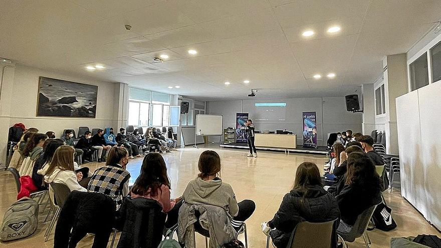 Una actividad llevada a cabo por el alumnado marcillés en el instituto. | FOTO: CEDIDA