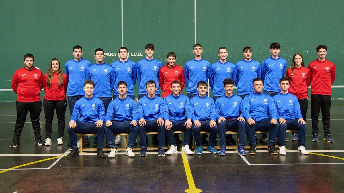 Juvenil masculino.