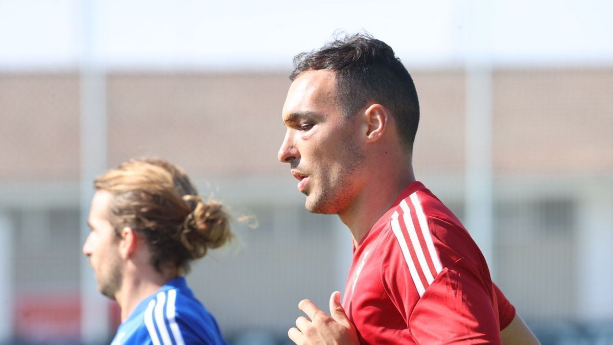 Rostro de Unai García después del choque con Delaney, jugador del Sevilla.