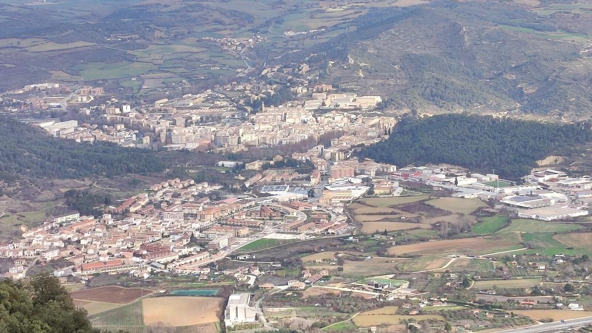 Imagen de Estella-Lizarra y sus alrededores tomada ayer desde la cumbre de Montejurra.