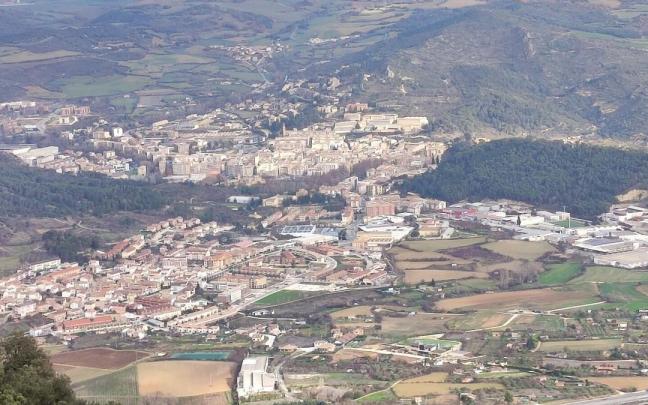Imagen de Estella-Lizarra y sus alrededores tomada ayer desde la cumbre de Montejurra.