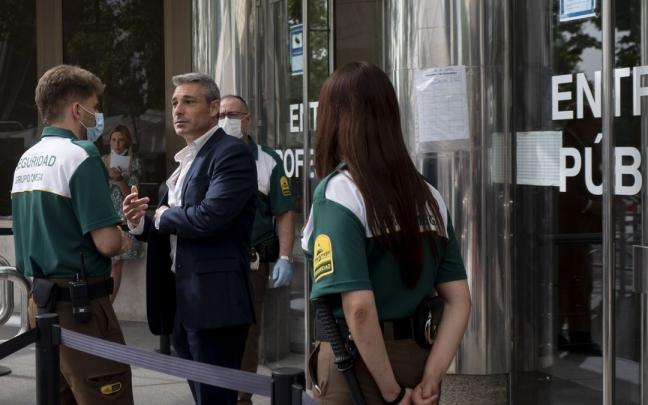 La pareja de Silvia llega a los juzgados para declarar por el caso de la joven en una imagen de archivo.