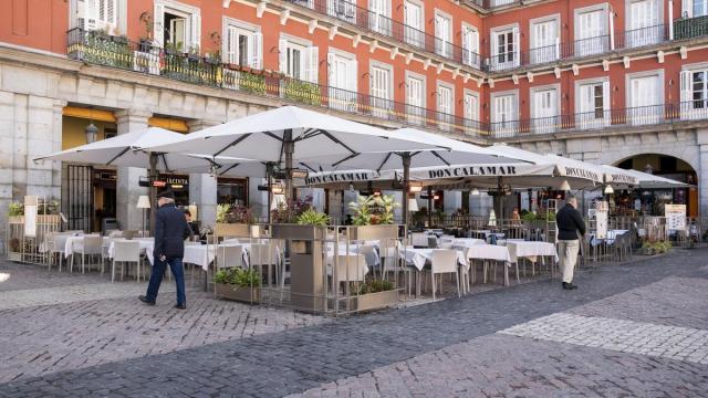 El mayor ascenso se lo anotaron los servicios, con 70.759 parados m&aacute;s (+3,5%).