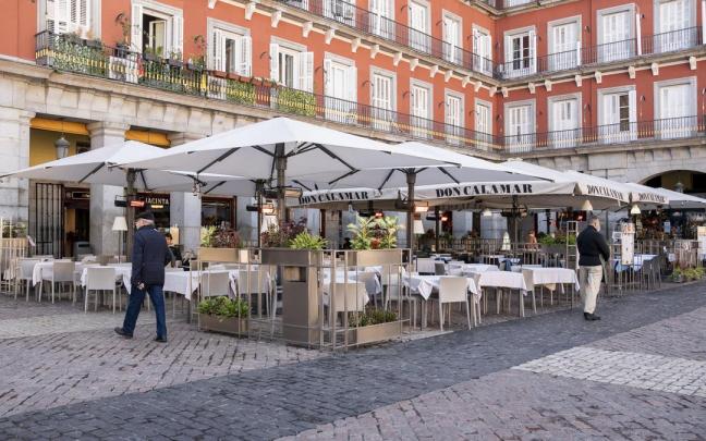 El mayor ascenso se lo anotaron los servicios, con 70.759 parados más (+3,5%). El mayor ascenso se lo anotaron los servicios, con 70.759 parados más (+3,5%).