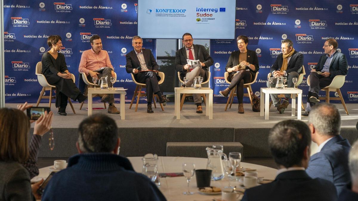En imágenes: Exitoso encuentro AgroAraba, ¿cuál es la situación actual del agro alavés?