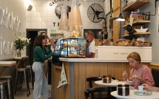 El interior de Trikua, establecimiento de El Antiguo que lleva abierto desde el 2001 El interior de Trikua, establecimiento de El Antiguo que lleva abierto desde el 2001