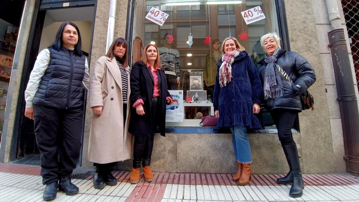 Más de cincuenta comercios de Barakaldo se han sumado a la celebración del Día Internacional de la Mujer y la Niña en la Ciencia