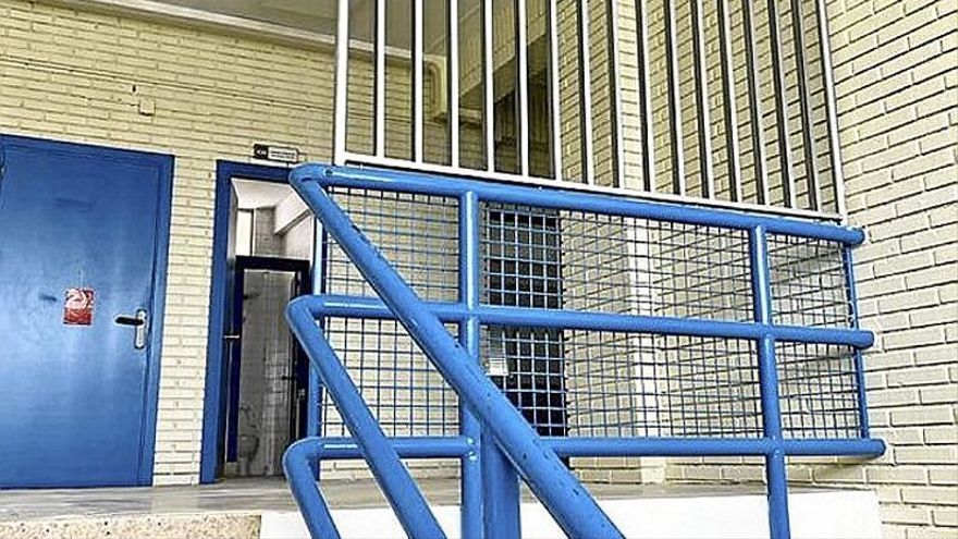 Derio renueva las luminarias de la escuela y mejora diez aulas