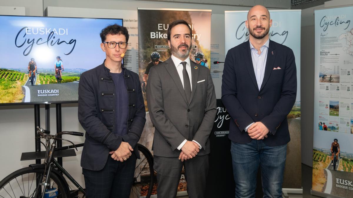 Euskadi busca situarse como un "referente internacional en el turismo con bicicleta".
