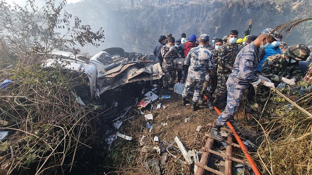 Las imágenes del accidente aéreo en Nepal