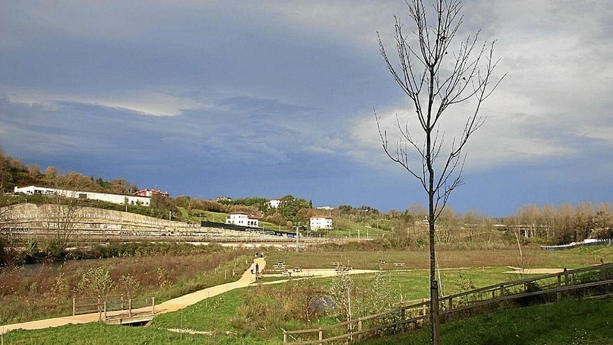 Parque fluvial Andre Gobadarien Ibai Parkea.